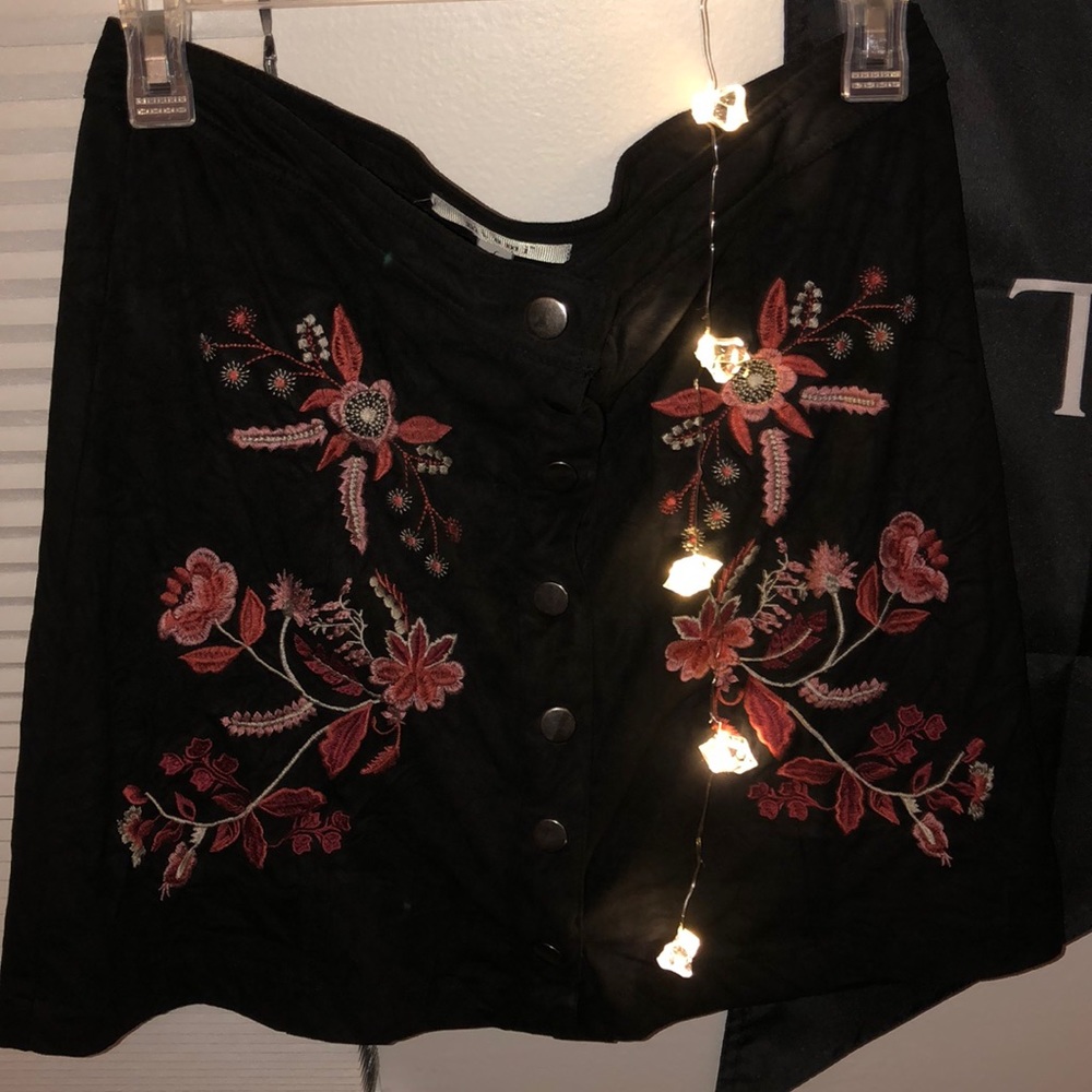 Button-up floral skirt